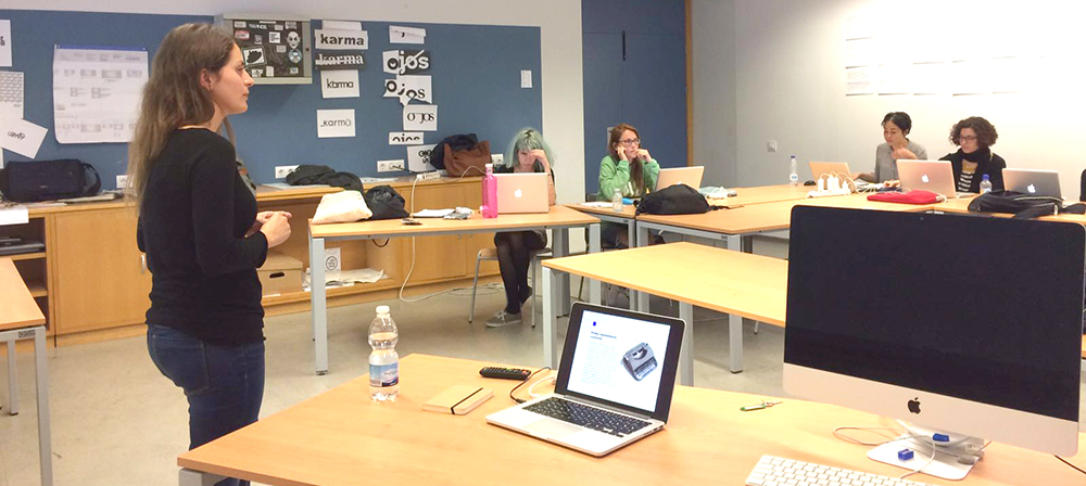 Amparo Ferrando, periodista y especialista en storytelling, en el Máster de publicaciones