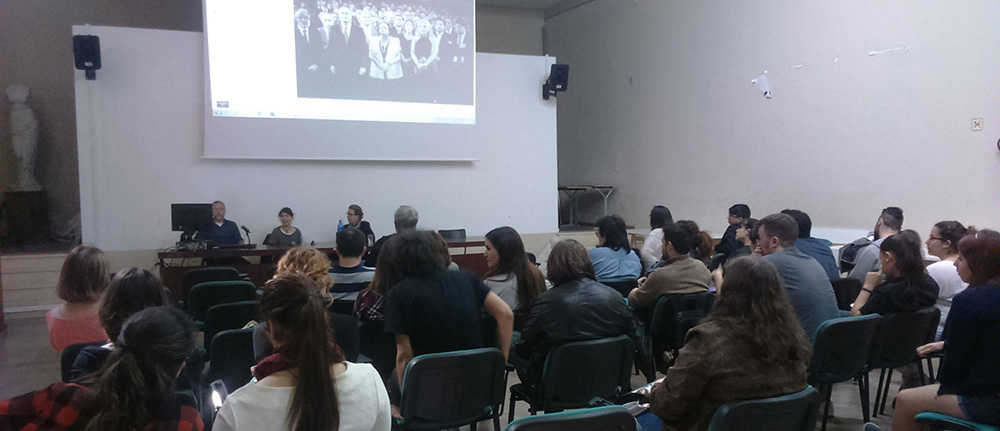 «Hay vida después de la escuela», charla con antiguos alumnos de la EASD