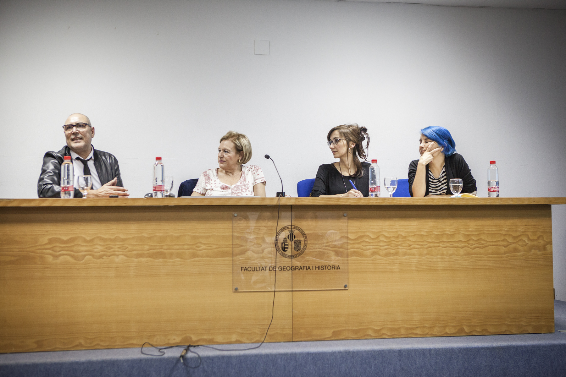 La moda que constriñe con Rosa Sáez y Tonuca Belloch