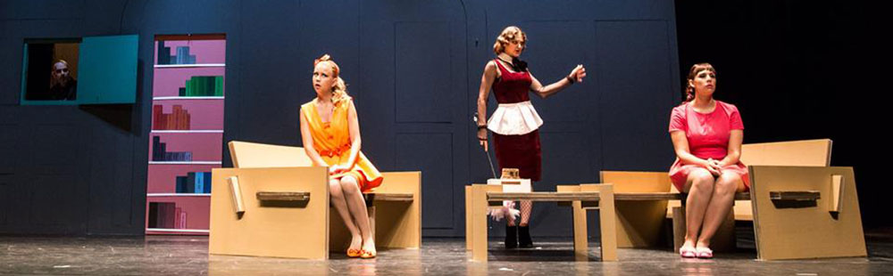 Interiores realiza la escenografía de la ópera «Così fan tutte»