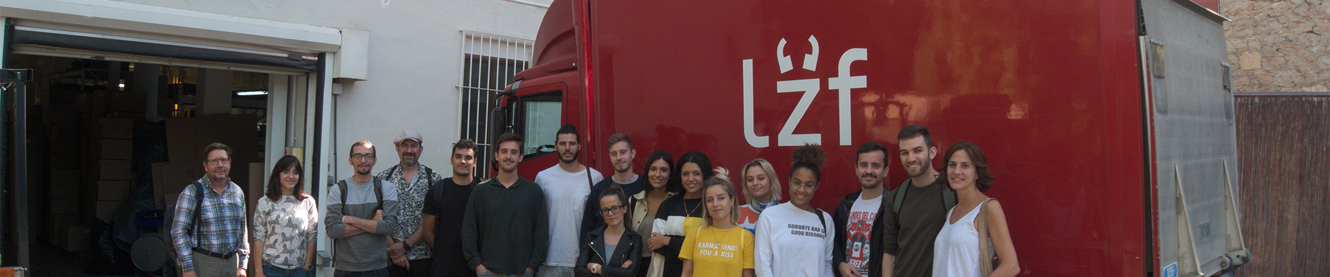 El alumnado del Máster de Producto visita las empresas LZF Lamps e Indutec.